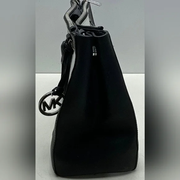 Michael Kors Black and White Women's Bag - Picture 3 of 11